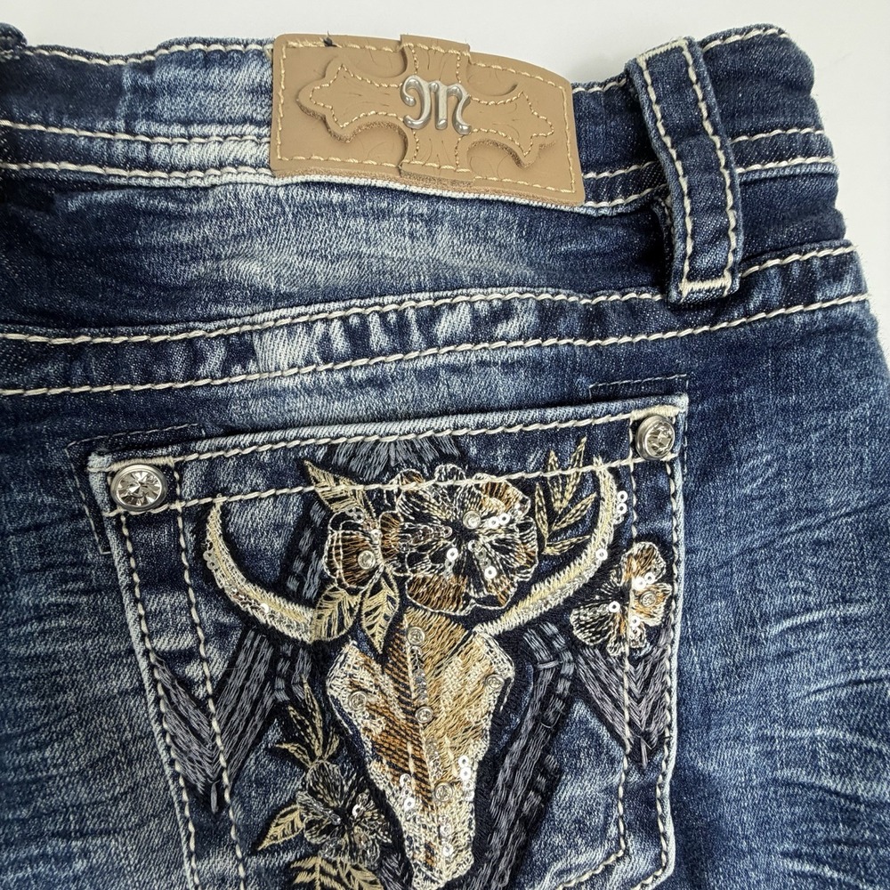 Miss Me Longhorn Embroidered Denim Shorts Women's Size 31 Mid Rise Western Boho - Picture 2 of 10